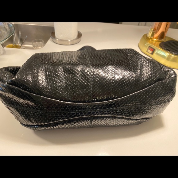 Ferragamo Miss Vara Python Bow Bag - Picture 9 of 13